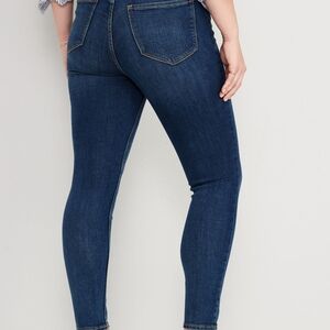 Old Navy Rockstar Super Skinny